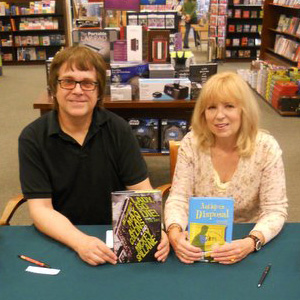 Barnes and Noble Davenport Signing 2012